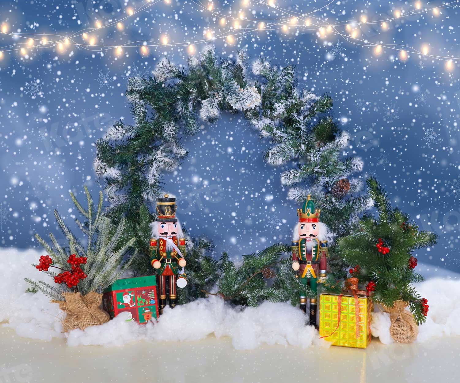 kateクリスマス冬の背景写真撮影のための雪の花輪のおもちゃの兵士