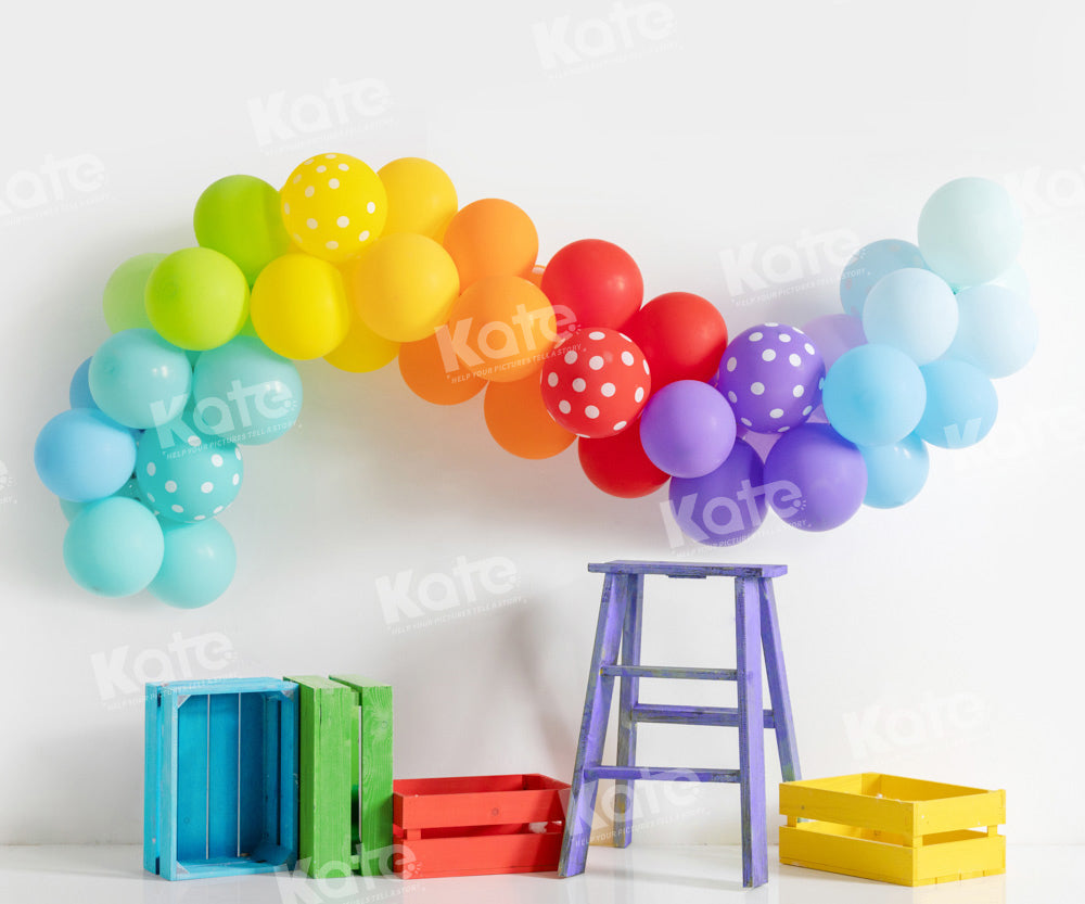 Kateカラフル 風船 誕生日 階段 背景 にEmetselch設計