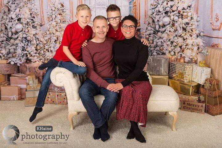 Kate 写真のゴールデンクリスマスツリーギフト背景