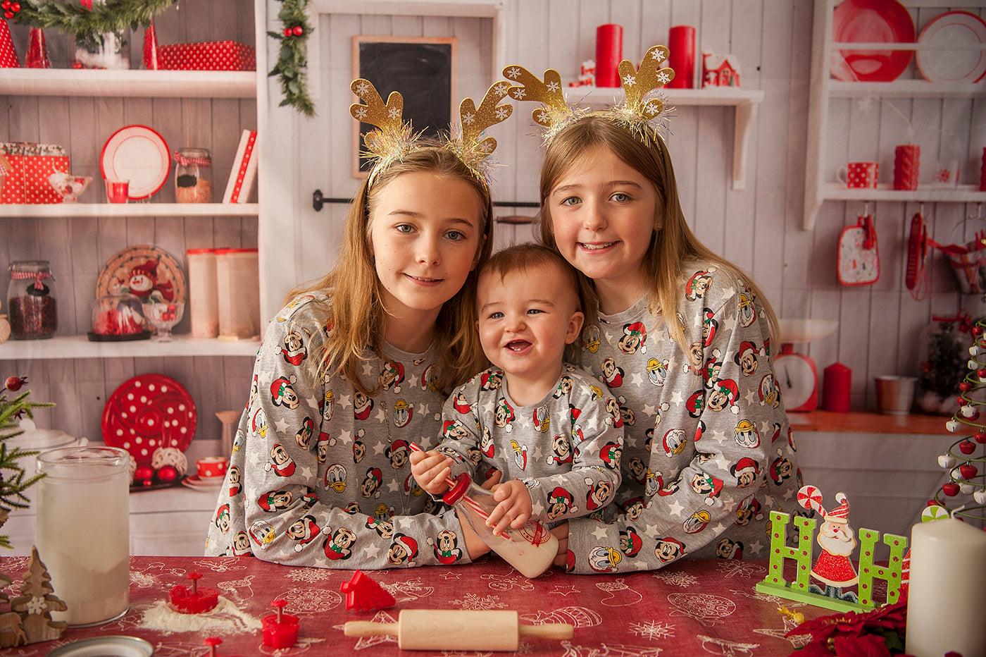 kate クリスマス白い壁のキッチンの背景布 写真撮影用