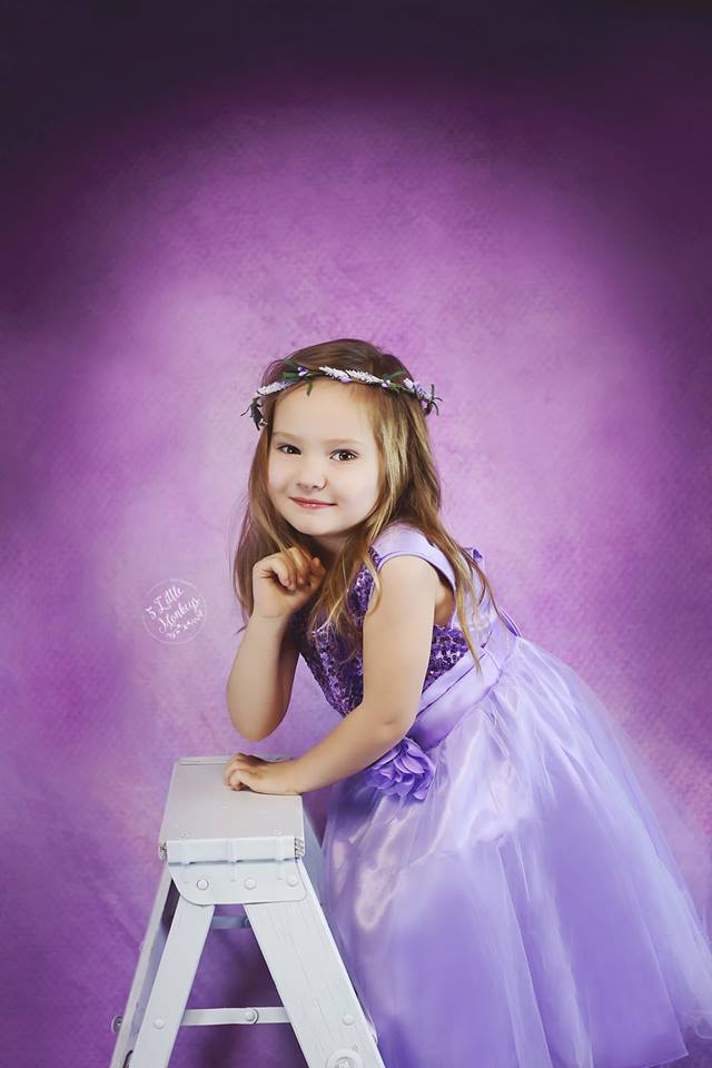 Kate 暗い紫色の抽象的なテクスチ背景布 のデザインですJFCC