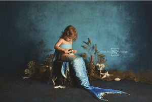 Kate 成人式深い冷たい女の子の日青緑の背景