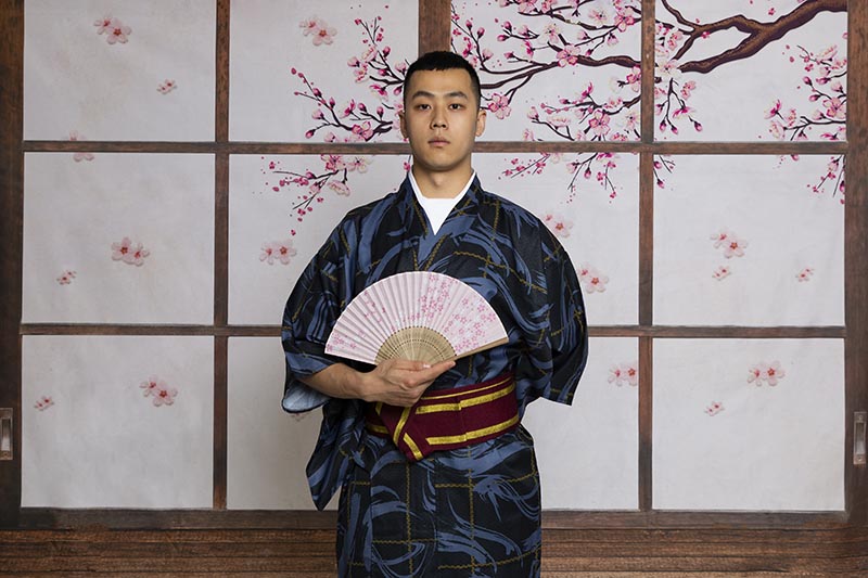 Kate成人式七五三男子の日ひなまつりひなまつり茶色の木製ドア写真家のための背景布