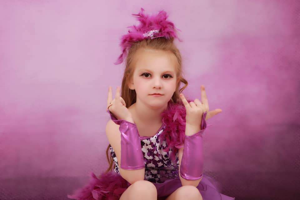 Kate 暗い紫色の抽象的なテクスチ背景布 のデザインですJFCC