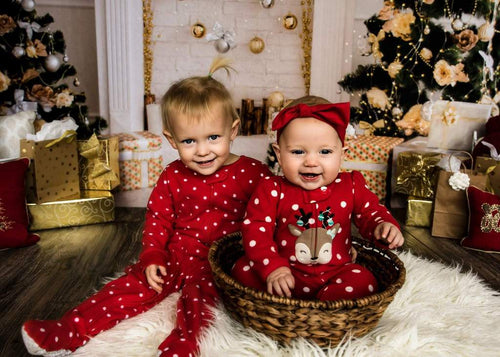 Kate ゴールデンボールクリスマスツリー暖炉背景