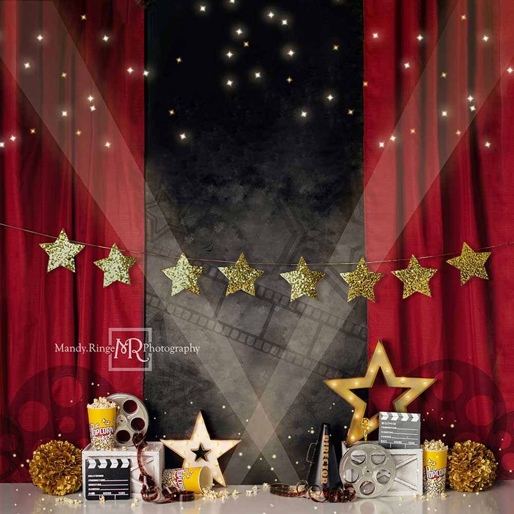 Kate Mandy Ringe Photography 誕生日会映画の夜の背景赤いカーテン