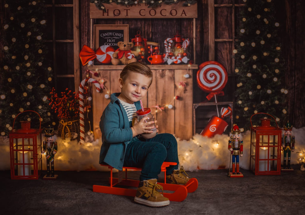 Kateクリスマス ツリーの背景冬のホット ココアEmetselchデザイン
