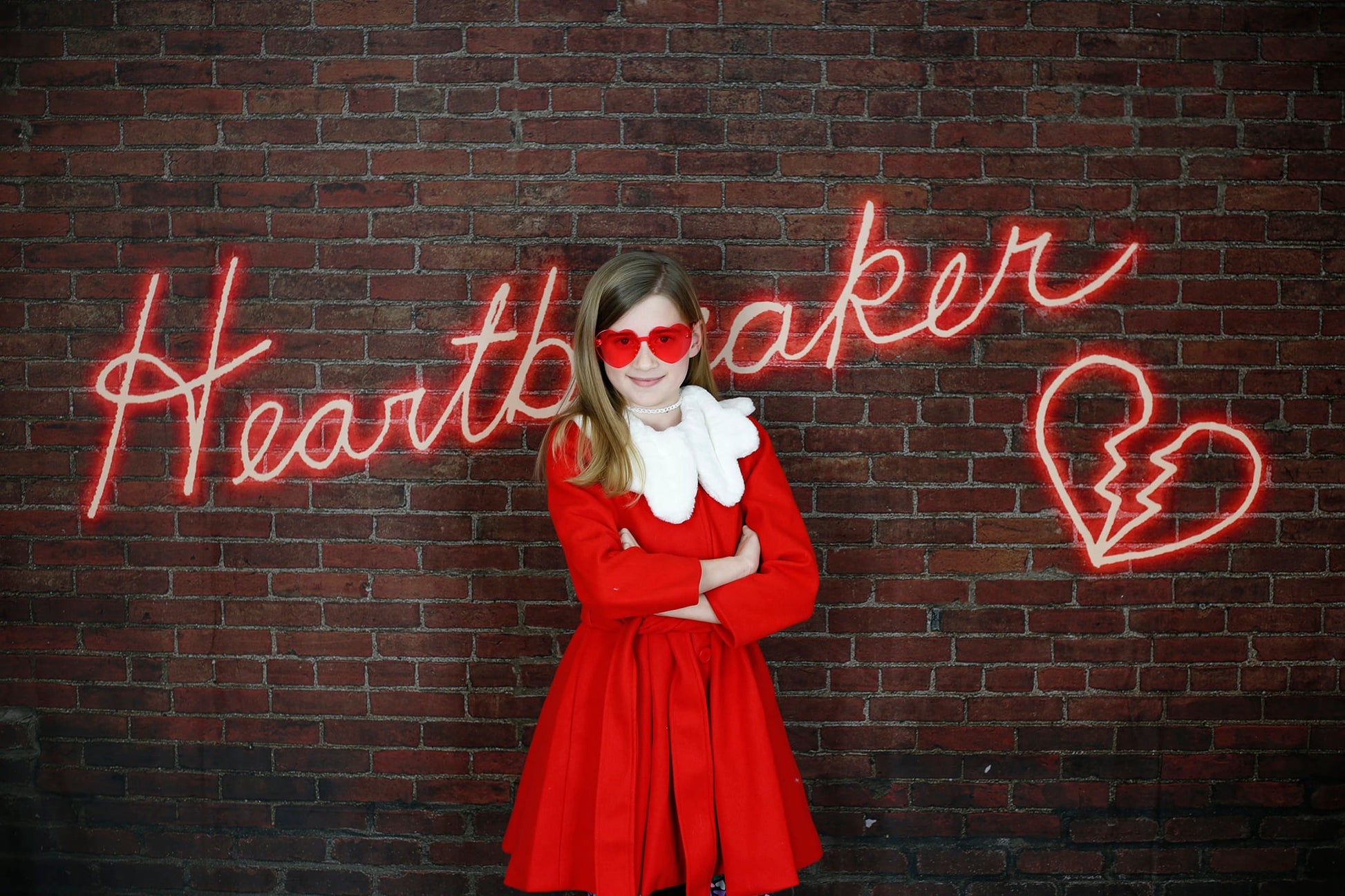 Kateハートブレイカーサインの背景Mandy Ringe設計