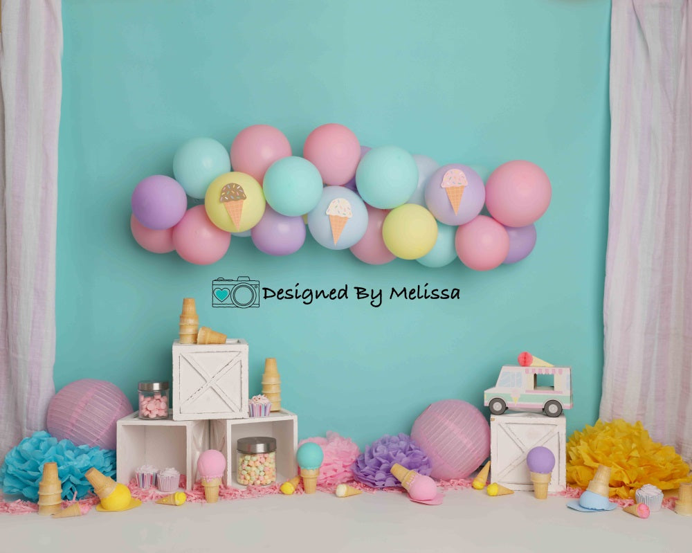 Kateアイスクリームの誕生日の背景パーティーMelissa King設計