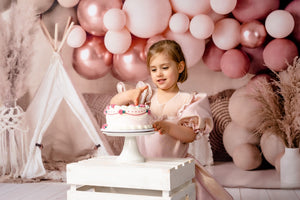 Kateテント風船誕生日の背景を持つ自由奔放に生きる風船背景Mandy Ringe設計