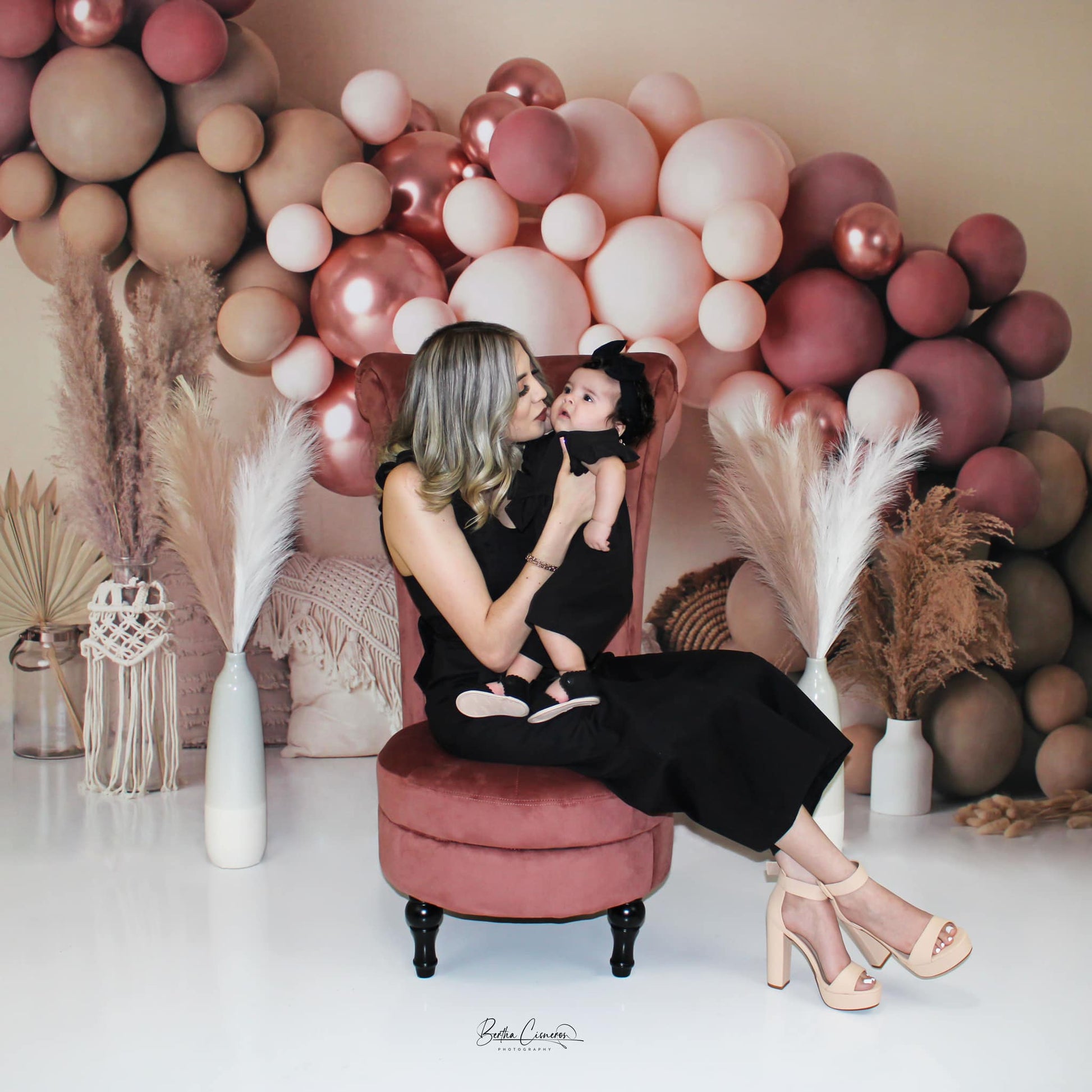 Kate自由奔放に生きる風船の背景マクラメ枕マットピンクMandy Ringe設計