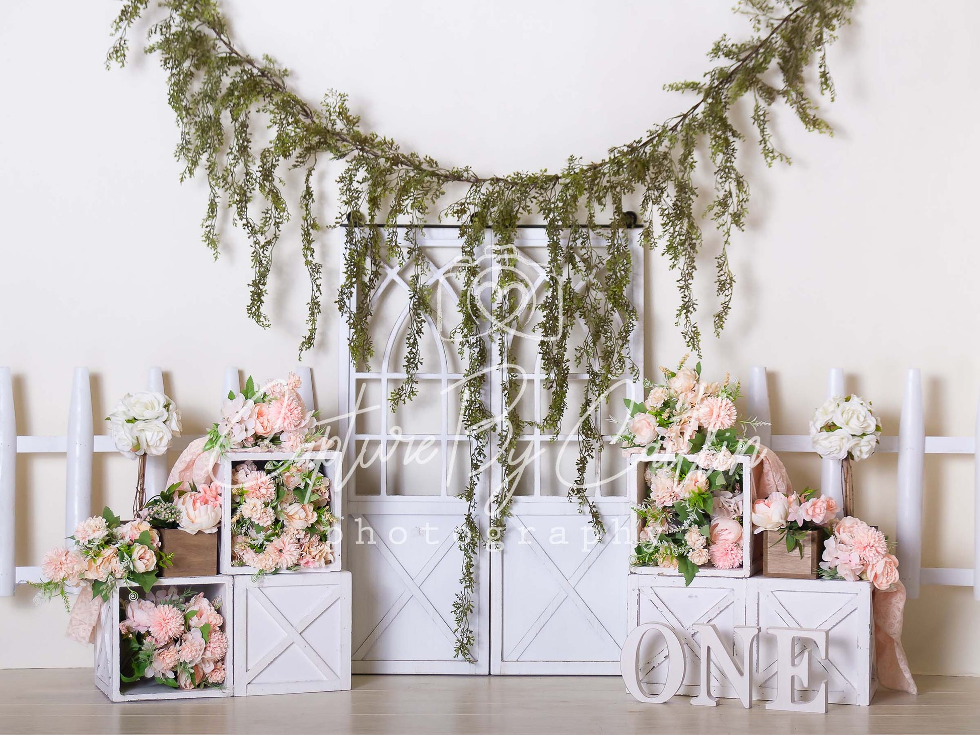 Kat桃の花の花輪の背景Caitlin Lynchデザイン