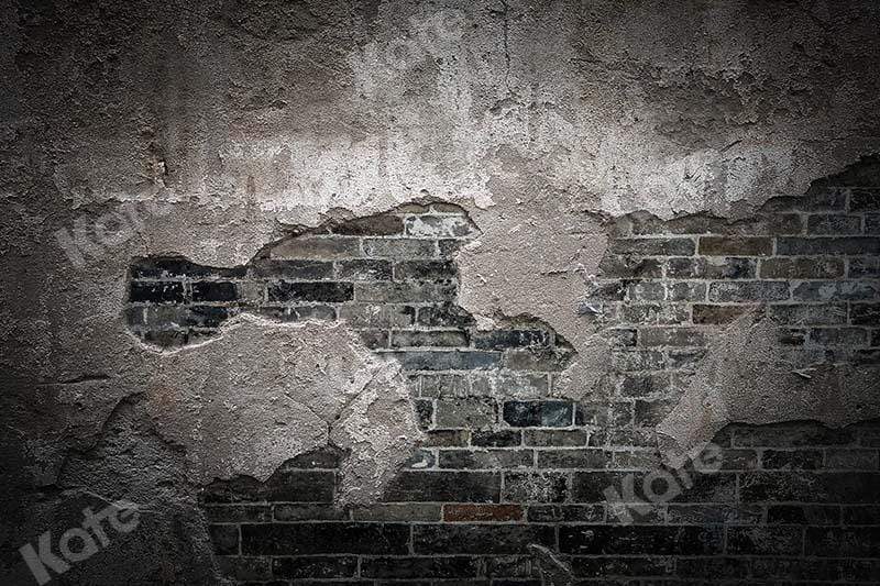 kateレトロな苦しめられたレンガの暗い壁の背景