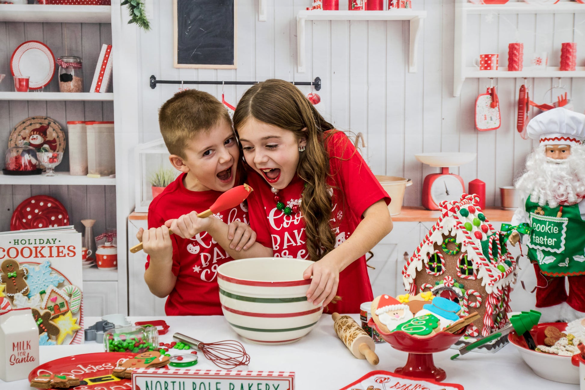 kate クリスマス白い壁のキッチンの背景布 写真撮影用