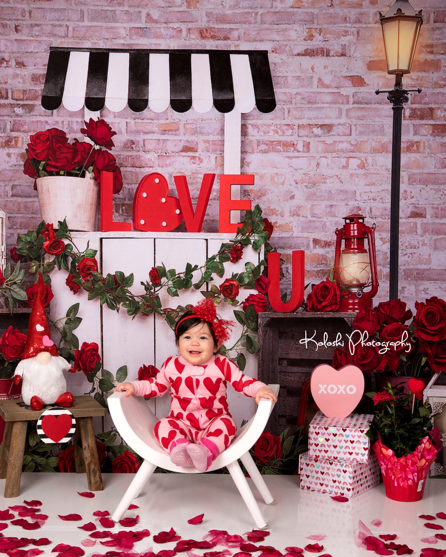 Kate レンガの壁バレンタインデーの背景によって設計された  Emetselch