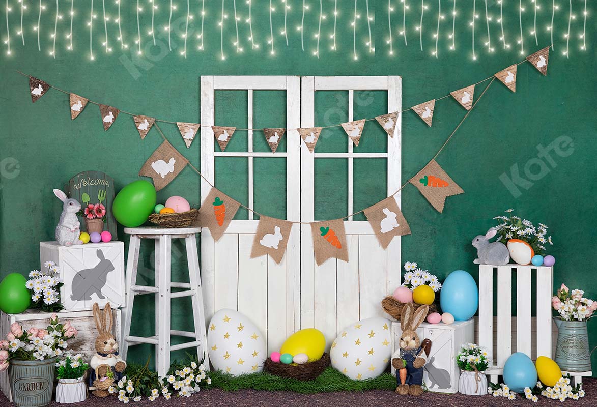 Kate 春のイースターエッグバニーランタン白いドアの緑の背景によって設計された Emetselch