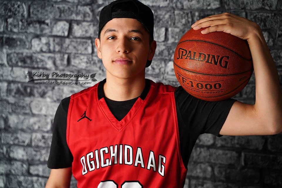 Kate レトロな暗いグラデーションレンガの背景