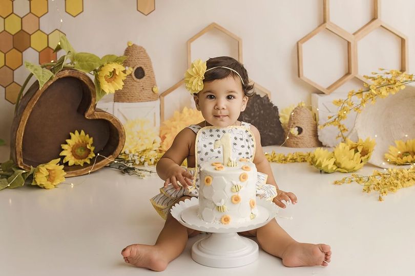 Kate男の子の日蜂幸せな子供の誕生日の背景