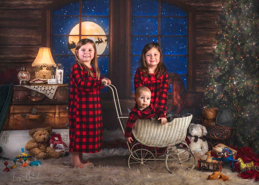 Kate 写真のクリスマスツリーサンタ背景 によって設計されたLisa Granden
