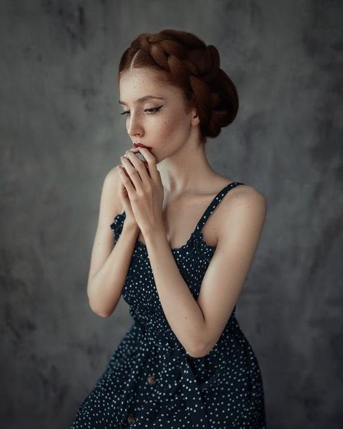 Kate 写真のための小さな緑の背景を持つ抽象塗装ダークグレー