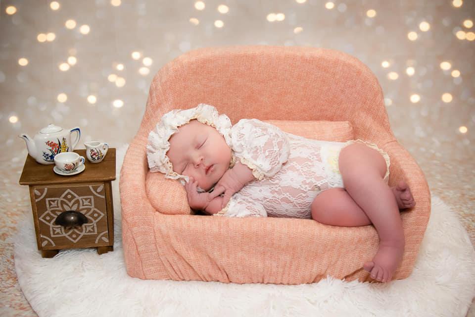 Kate ブラウンピンクの光沢のあるスパンコールボケ背景