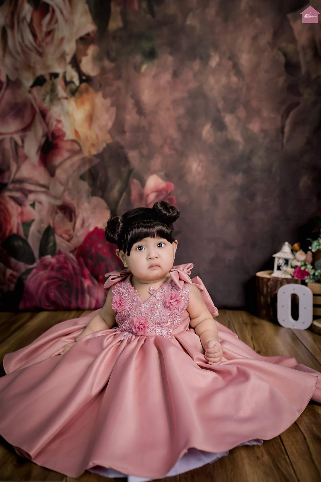 Kate 母の日レトロな抽象的な花の背景 のデザインです JS Photography