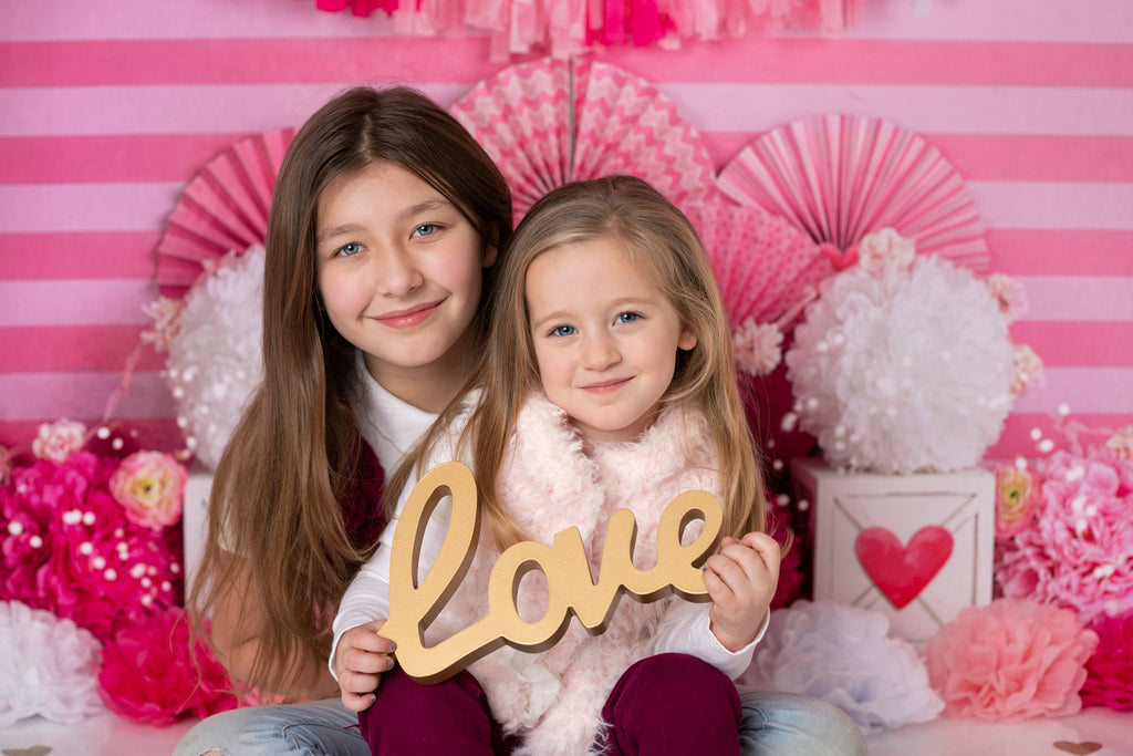 Kate 心とストライプの背景とピンクのバレンタインデー