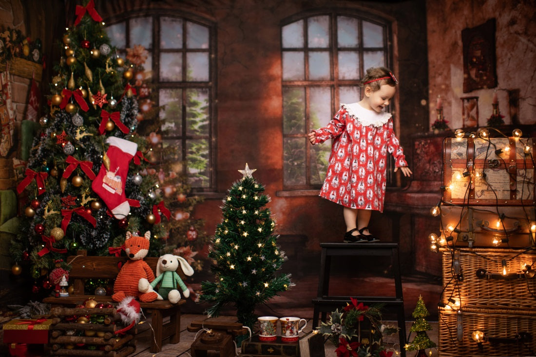 Kate レトロなリビングルームのクリスマスツリーの背景色