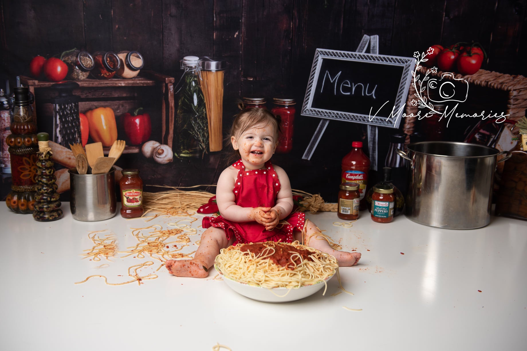 Kate ウッドキッチンの背景+ダークウッドラバーフロアマット