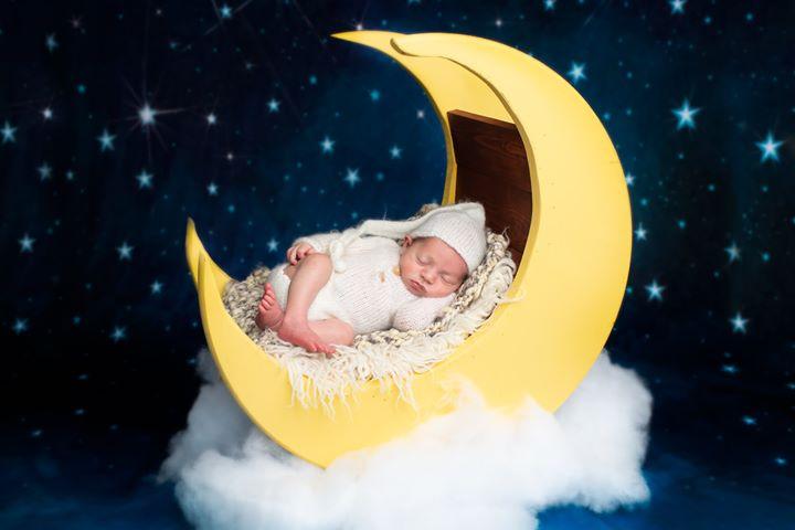 Kate子供の夜の青い空の光の星の背景