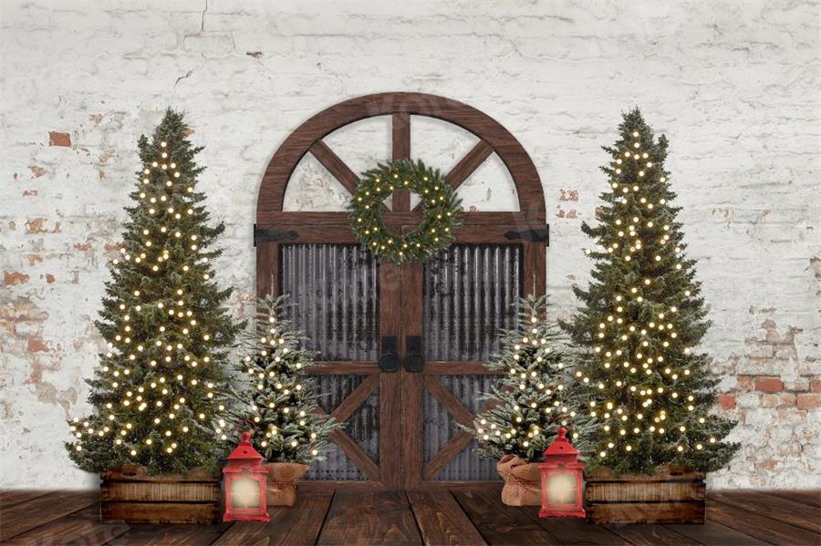 kateクリスマスツリーの背景写真撮影のための納屋のドアのレトロ