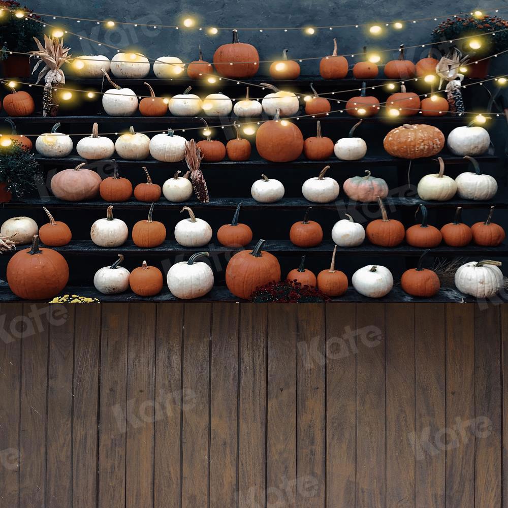 写真撮影のためのKateつの秋のカボチャの背景の木