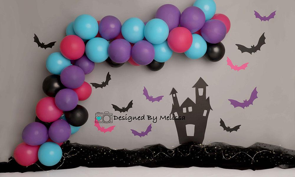 メリッサキングによって設計された写真撮影のためのkateハロウィーンの誕生日の背景ケーキスマッシュブルーバルーン